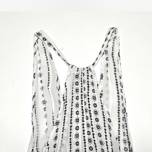 Cute Patterned Romper - Picture 1 of 7